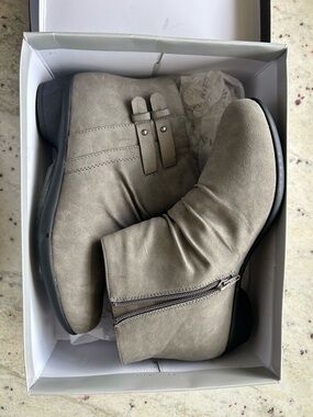 Ankle Boots for Women - Comfortable Zip Closure